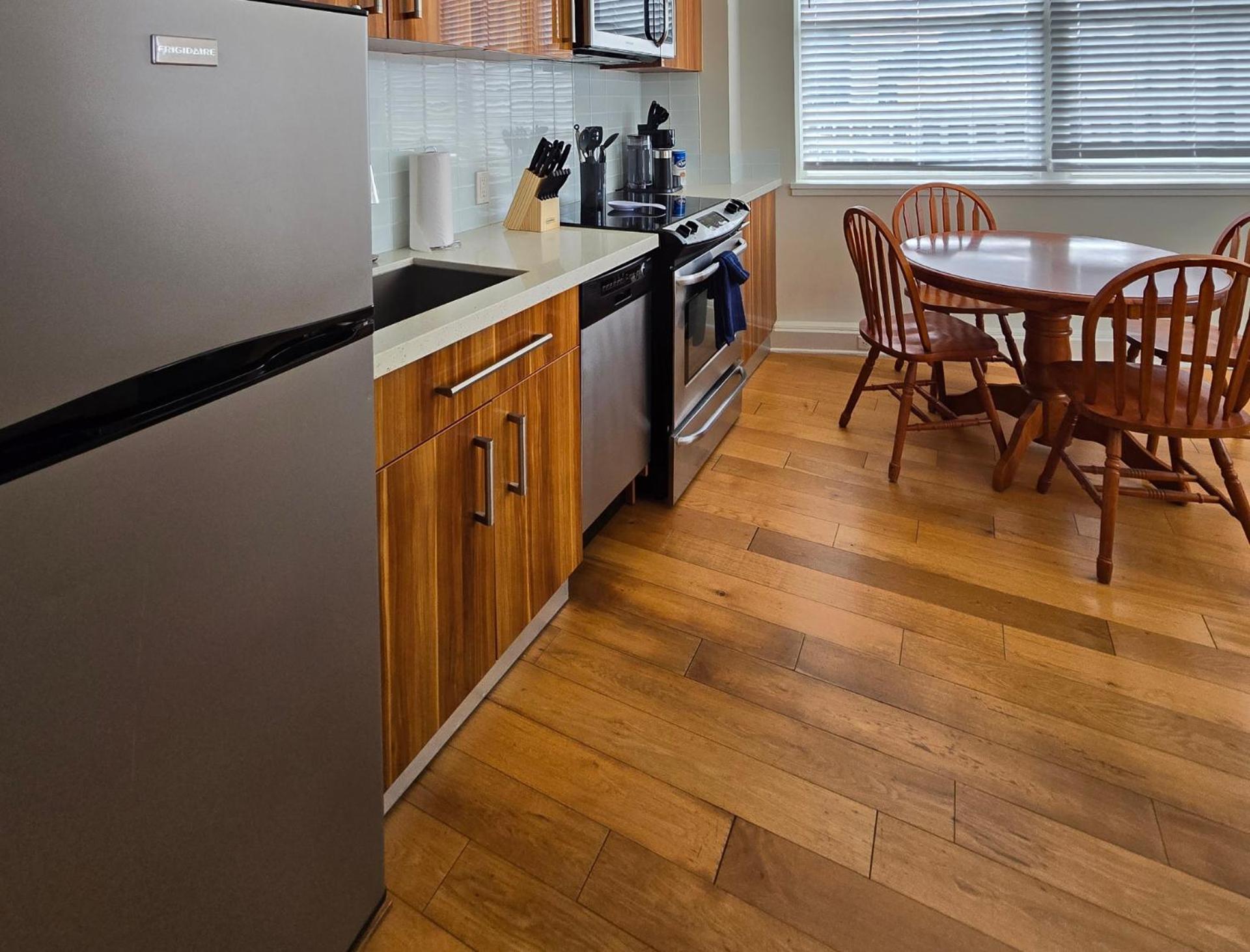 Amazing Condos Beautiful View 2 Blocks To French Quarter, Small Rooftop Pool, Gym, Seanger Theater, Super Dome, And Bourbon St ニューオーリンズ 部屋 写真