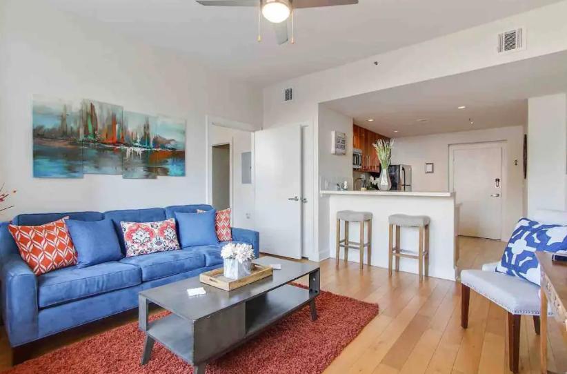 Amazing Condos Beautiful View 2 Blocks To French Quarter, Small Rooftop Pool, Gym, Seanger Theater, Super Dome, And Bourbon St ニューオーリンズ エクステリア 写真