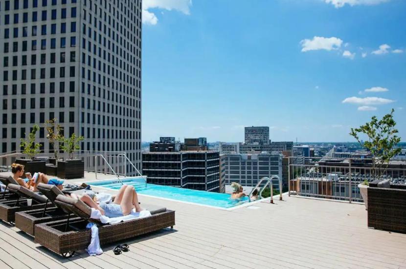 Amazing Condos Beautiful View 2 Blocks To French Quarter, Small Rooftop Pool, Gym, Seanger Theater, Super Dome, And Bourbon St ニューオーリンズ エクステリア 写真