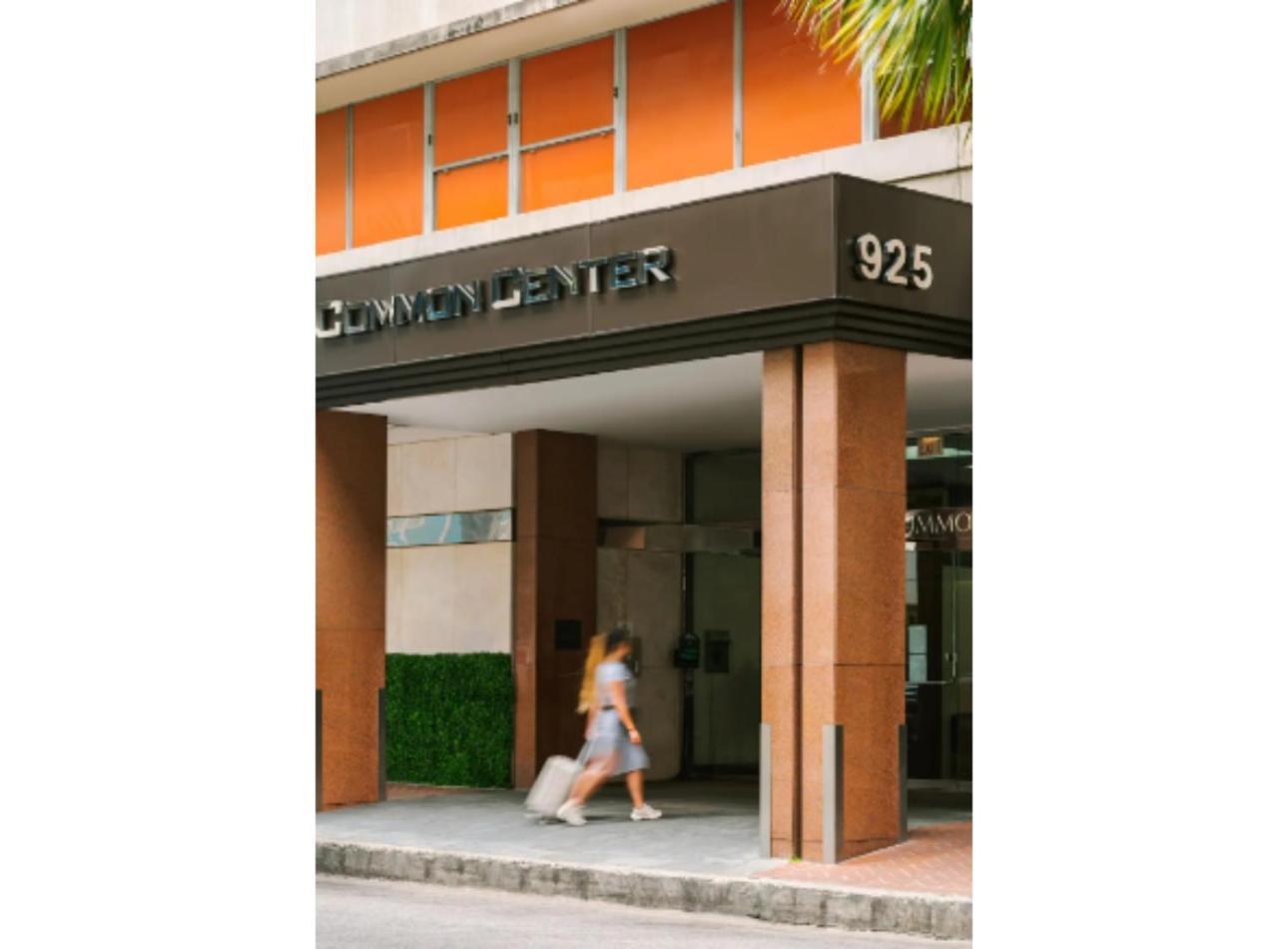 Amazing Condos Beautiful View 2 Blocks To French Quarter, Small Rooftop Pool, Gym, Seanger Theater, Super Dome, And Bourbon St ニューオーリンズ エクステリア 写真