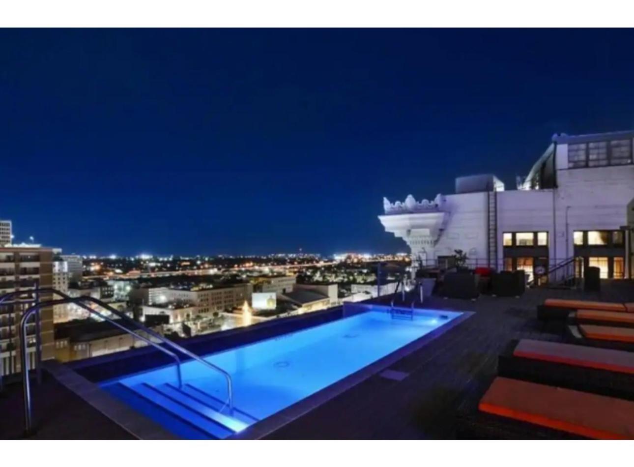 Amazing Condos Beautiful View 2 Blocks To French Quarter, Small Rooftop Pool, Gym, Seanger Theater, Super Dome, And Bourbon St ニューオーリンズ エクステリア 写真