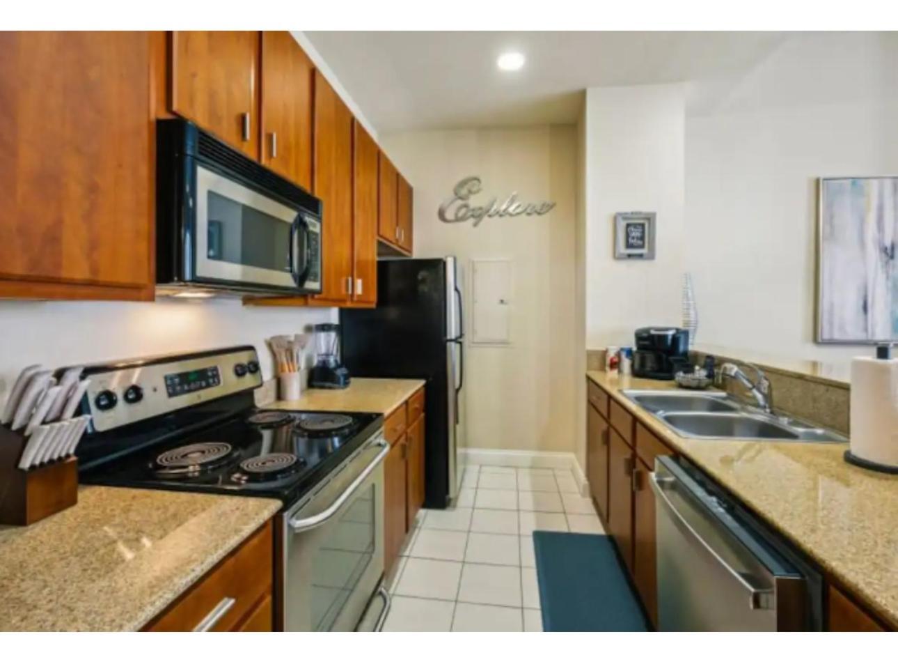 Amazing Condos Beautiful View 2 Blocks To French Quarter, Small Rooftop Pool, Gym, Seanger Theater, Super Dome, And Bourbon St ニューオーリンズ 部屋 写真