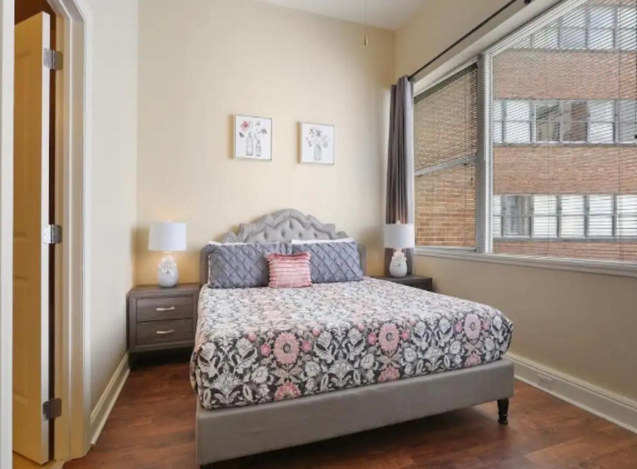 Amazing Condos Beautiful View 2 Blocks To French Quarter, Small Rooftop Pool, Gym, Seanger Theater, Super Dome, And Bourbon St ニューオーリンズ エクステリア 写真
