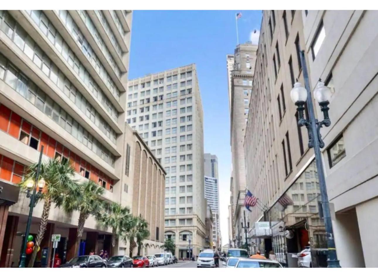 Amazing Condos Beautiful View 2 Blocks To French Quarter, Small Rooftop Pool, Gym, Seanger Theater, Super Dome, And Bourbon St ニューオーリンズ エクステリア 写真